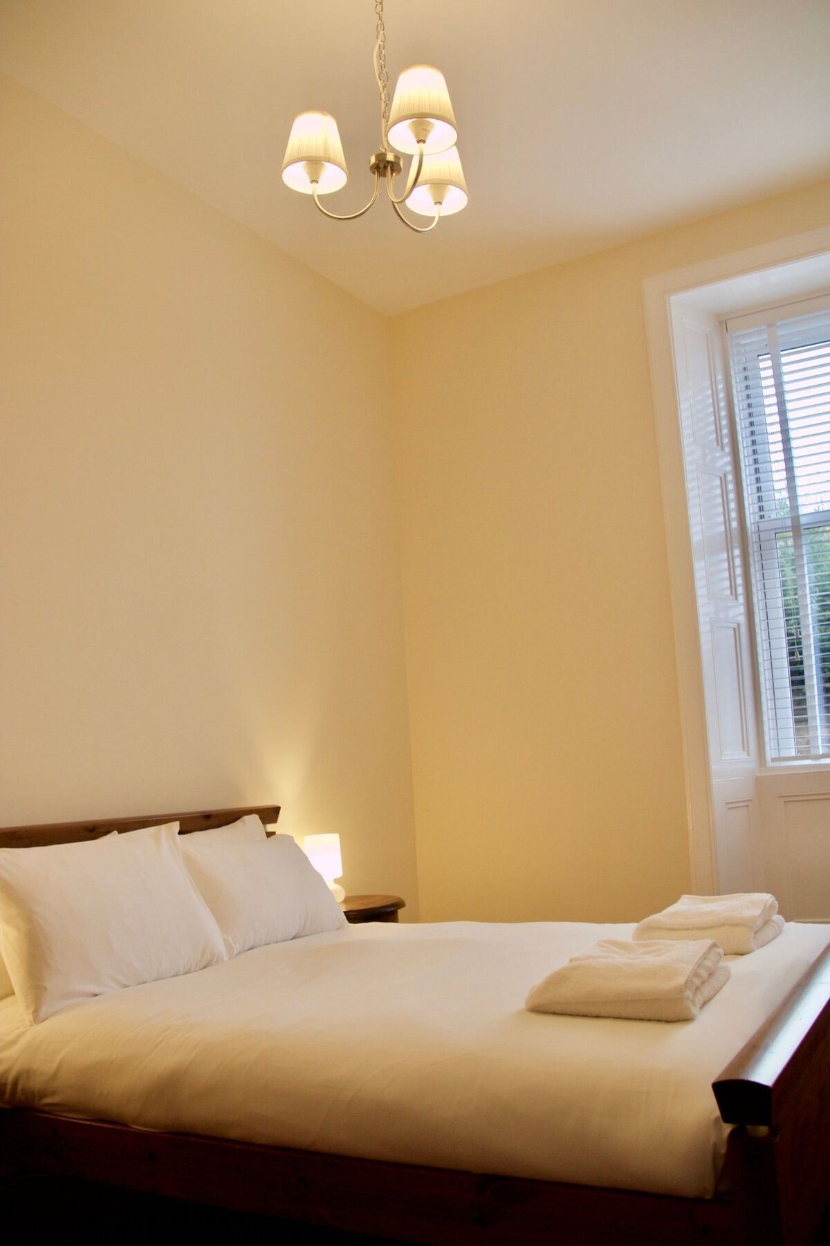 2 Bedroom Flat Off Leith Walk Accommodates 7 إدنبرة المظهر الخارجي الصورة
